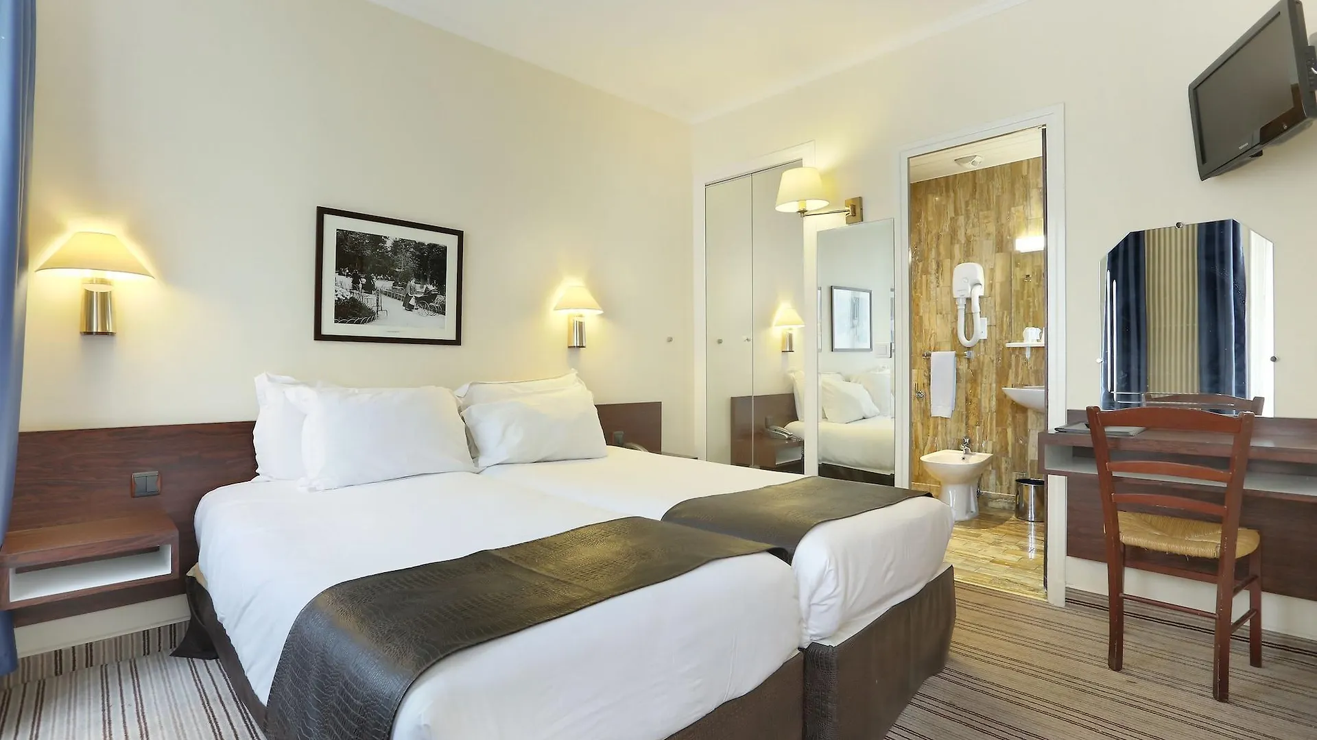 Du College De France Hotel 3*