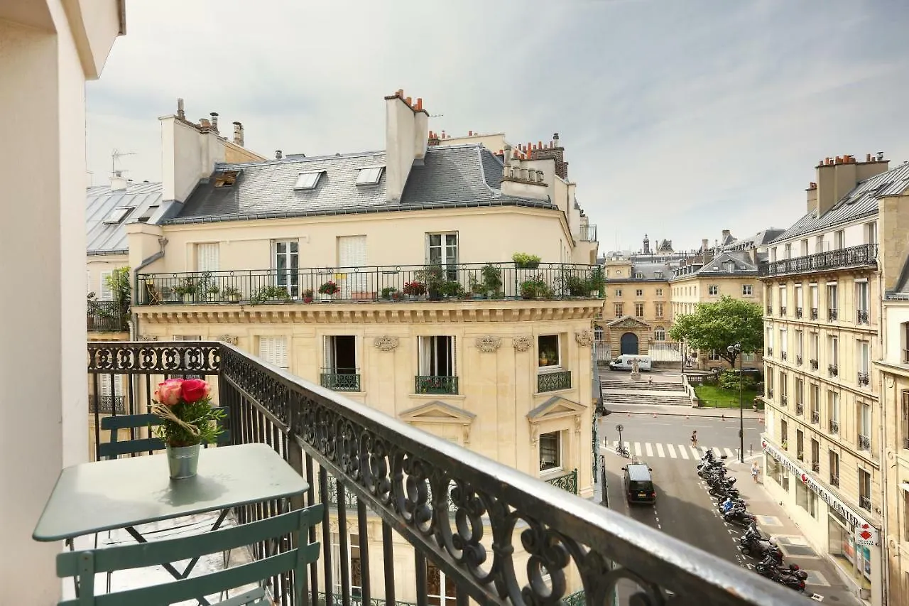 Du College De France 3* Paris
